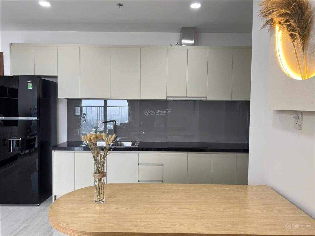 Bán căn hộ 3pn happy one central giá 3.8 tỷ nội thất như hình có sẵn hợp đồng thuê 18tr/tháng