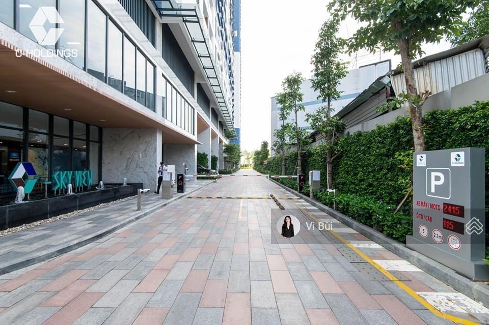 Bán căn hộ skyview 2pn giá 2.250 tỷ bao thuế phí có nội thất cơ bản.  0901 840 ***