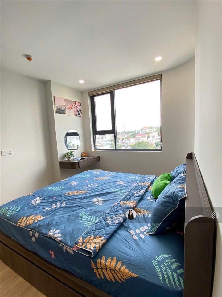 Bán căn hộ skyview giá 2.6 tỷ có đầy đủ nội thất và slot giữ xe ô tô.  0901 840 ***