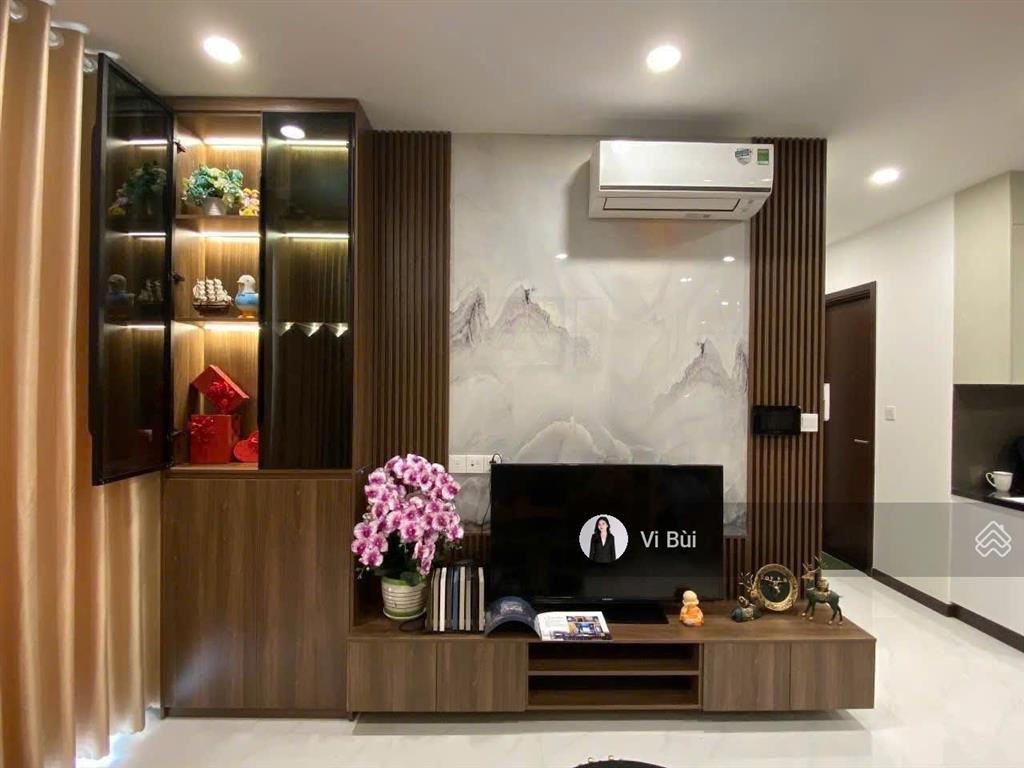 Bán căn hộ skyview giá 2.6 tỷ có đầy đủ nội thất và slot giữ xe ô tô.  0901 840 ***