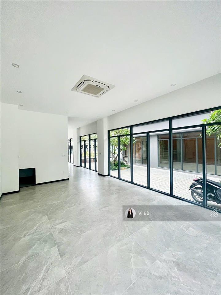 Cho thuê artisan park căn góc 3 mặt tiền đã hoàn thiện cơ bản giá 36tr/tháng bao phí quản lý