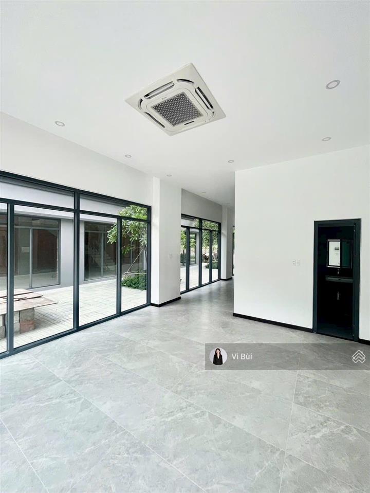 Cho thuê artisan park căn góc 3 mặt tiền đã hoàn thiện cơ bản giá 36tr/tháng bao phí quản lý