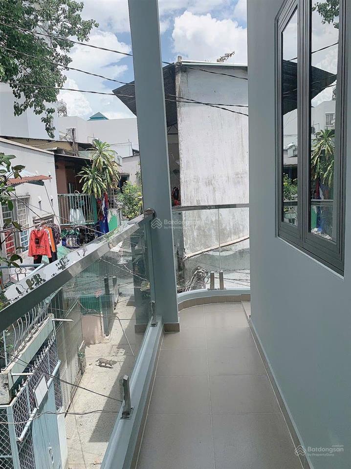 Nhà hẻm lô góc xây dựng đủ hưng phú vào thông võ trứ . phường chánh hưng q8