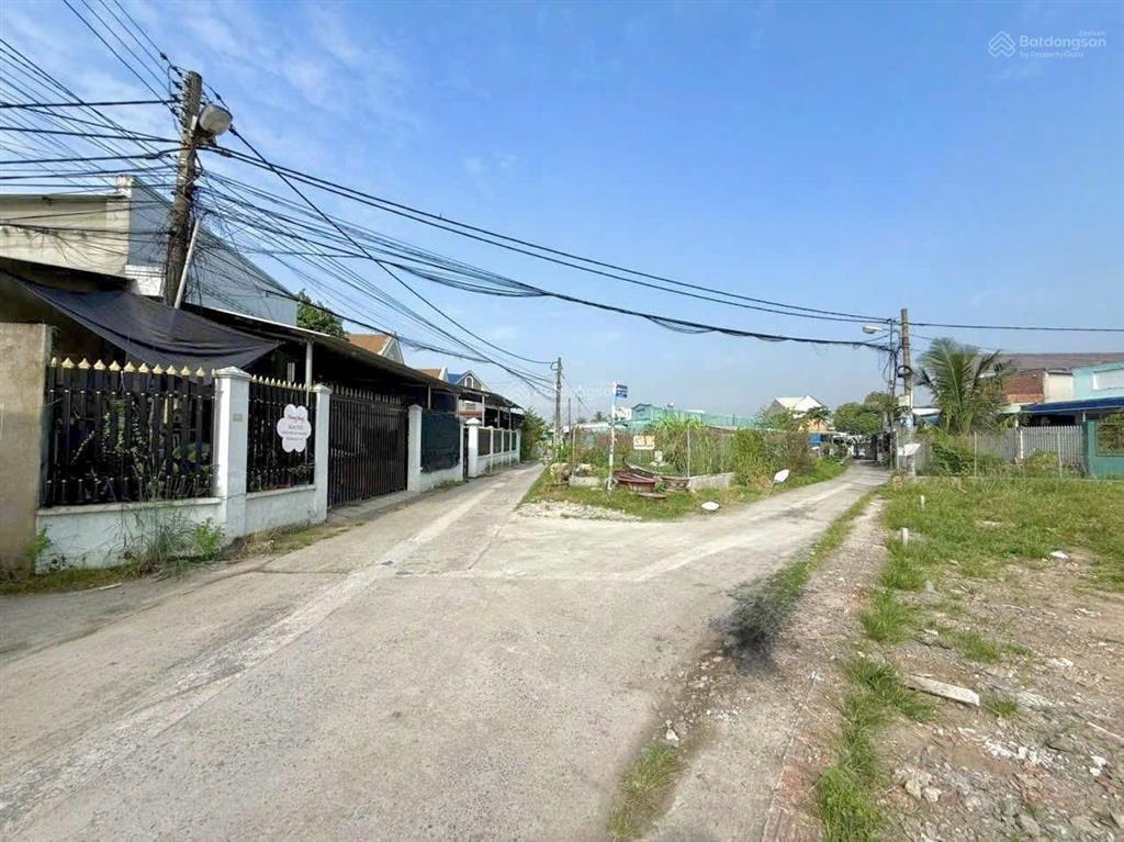 Bán đất 1/ đường trần phú, p. nhơn trạch tp. đồng nai 140m2, mt 5m, cách vòng xoay bến cam 200m