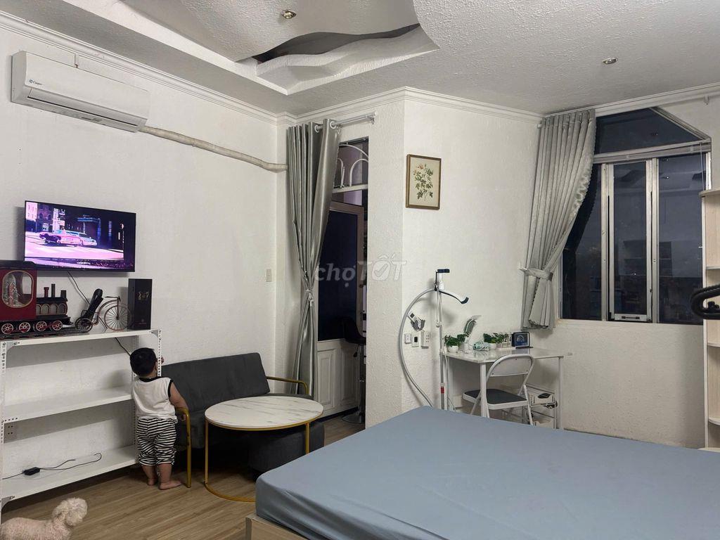 Cần sang nhà CHDV mặt tiền kinh doanh