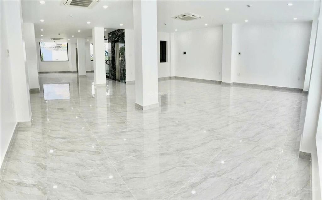 Bán toà nhà 1200m2 , 1 hầm 7 lầu có thang máy mặt tiền đường trần thị cờ, p.thới an, q12. giá 35 tỷ