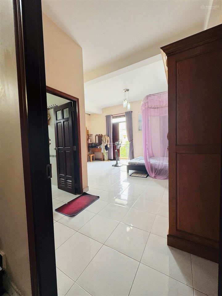 Nhà góc 2 mặt tiền đường 12m nhánh tô ký, p.trung mỹ tây, 6mx18m, 1 trệt 3 lầu. giá  10.550 tỷ