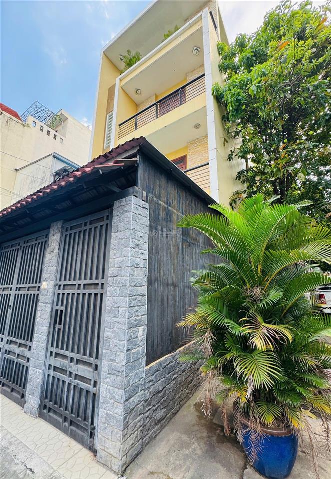 Nhà góc 2 mặt tiền đường 12m nhánh tô ký, p.trung mỹ tây, 6mx18m, 1 trệt 3 lầu. giá  10.550 tỷ