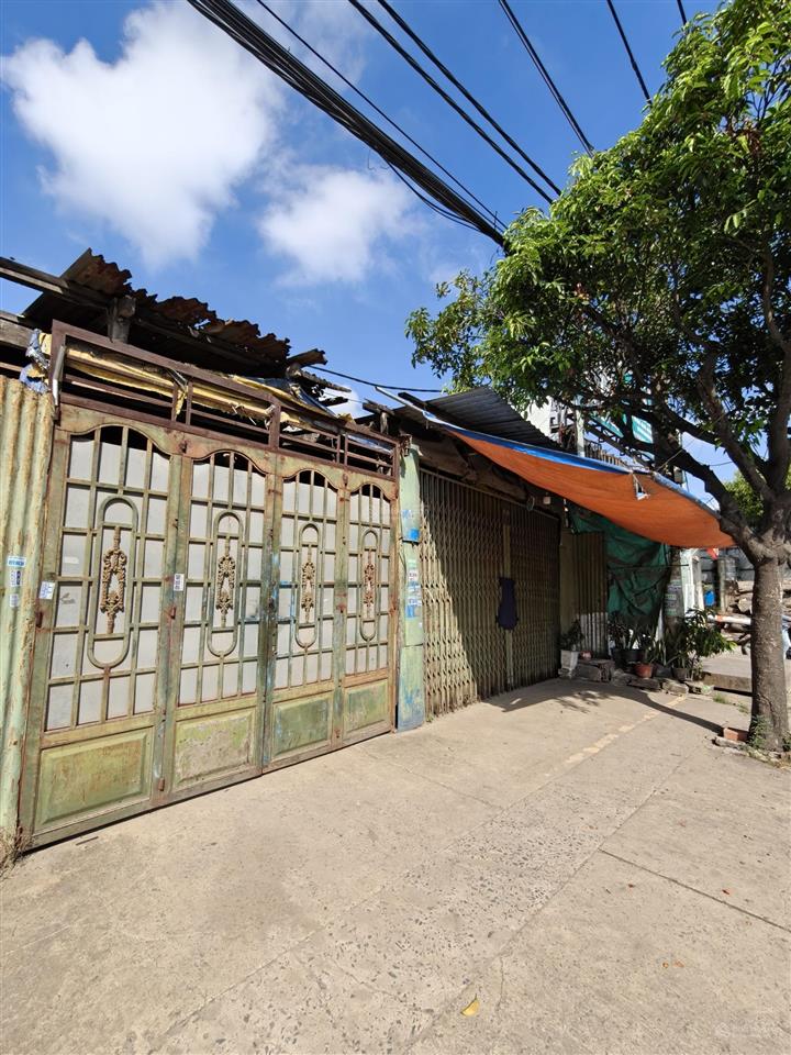 Bán nhà 9mx55m mặt tiền lê văn khương, hóc môn. vị trí đẹp. gần ngã tư hl80b. giá bán  15.7 tỷ