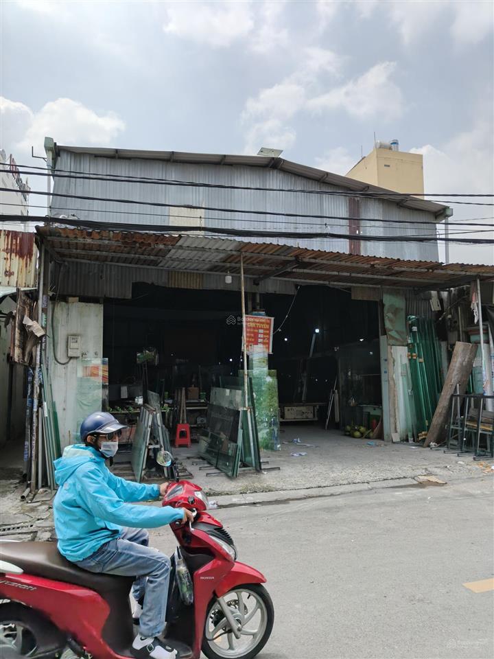 Nhà mặt tiền hiệp thành 23, quận 12. 10mx25m. vị trí ngay bến xe buýt. giá  17.490 tỷ