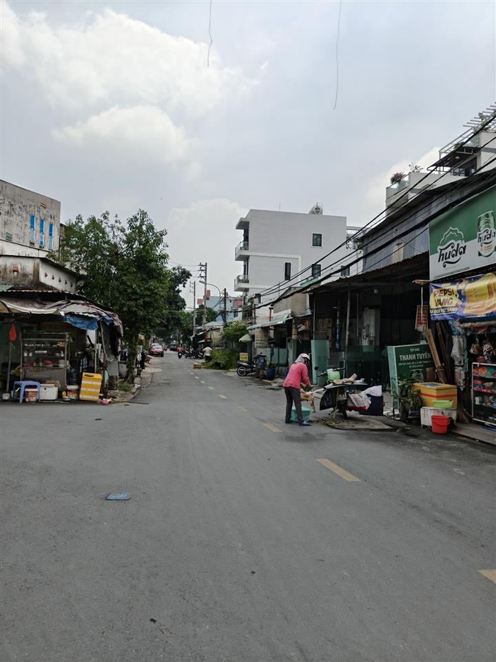 Nhà mặt tiền hiệp thành 23, quận 12. 10mx25m. vị trí ngay bến xe buýt. giá  17.490 tỷ