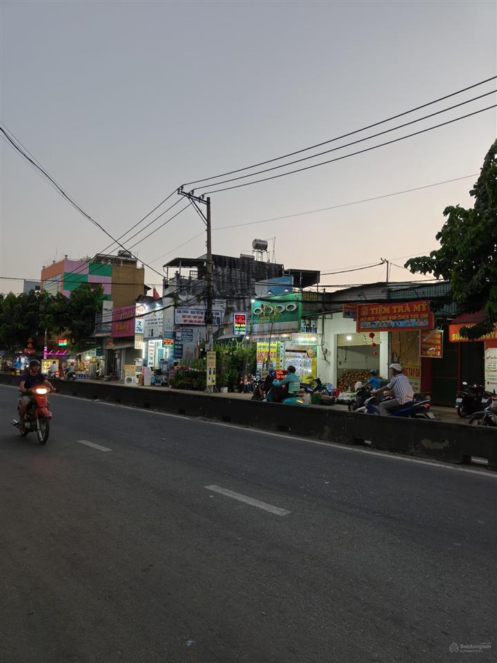 Nhà 6.5mx30m 7 tầng có thang máy mặt tiền nguyễn thị sóc, bà điểm, hóc môn, giá  10.5 tỷ