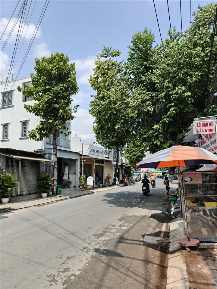 Giảm 2 tỷ bán gấp nhà mặt tiền huỳnh thị hai, quận 12. 5mx25m. 1 trệt 2 lầu. giá  8.5 tỷ