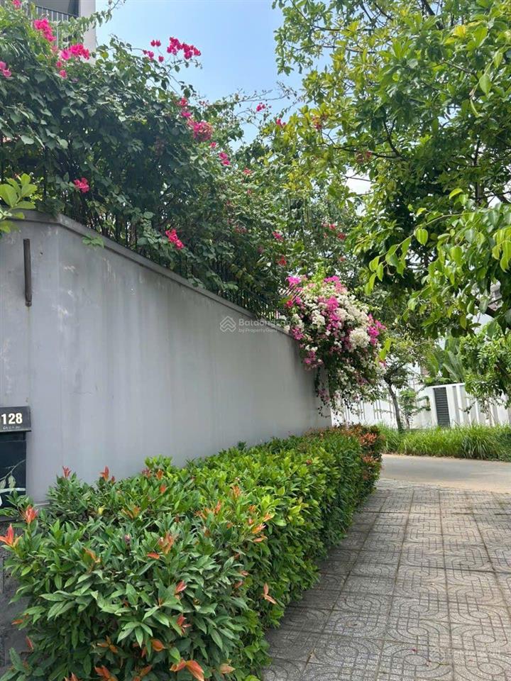 Giảm 5 tỷ biệt thự góc 2 mặt tiền đường 25m ql1a thông ra hà huy giáp, p.thạnh xuân, giá 24.980 tỷ
