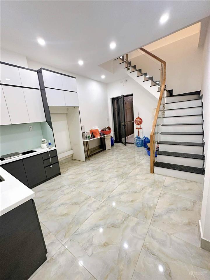Nhà mặt tiền nguyễn ảnh thủ, quận 12. gần ht43. dt 4.1mx26m. 1 trệt 1 lửng. giá bán 11 tỷ