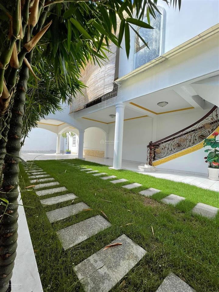 Biệt thự 600m2 mặt tiền bùi văn ngữ, thới tam thôn, hóc môn, giáp quận 12, ngay chợ ba bầu, 35.9 tỷ