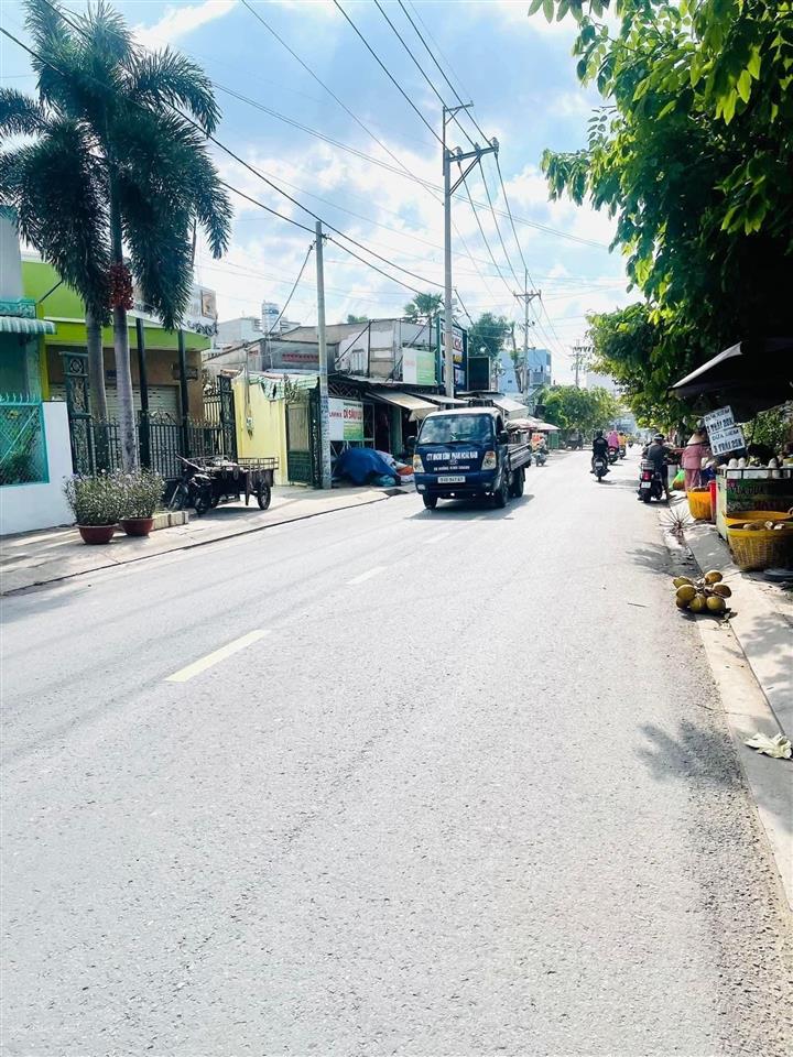 Biệt thự 600m2 mặt tiền bùi văn ngữ, thới tam thôn, hóc môn, giáp quận 12, ngay chợ ba bầu, 35.9 tỷ