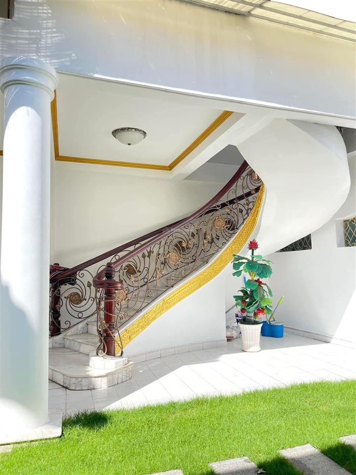 Biệt thự 600m2 mặt tiền bùi văn ngữ, thới tam thôn, hóc môn, giáp quận 12, ngay chợ ba bầu, 35.9 tỷ