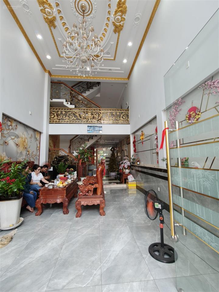 Cho thuê nhà mặt tiền nguyễn ảnh thủ, p.tân chánh hiệp, q12. dt 5mx35m. 1 trệt 1 lửng. giá 30tr/th