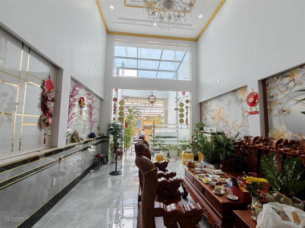 Cho thuê nhà mặt tiền nguyễn ảnh thủ, p.tân chánh hiệp, q12. dt 5mx35m. 1 trệt 1 lửng. giá 30tr/th