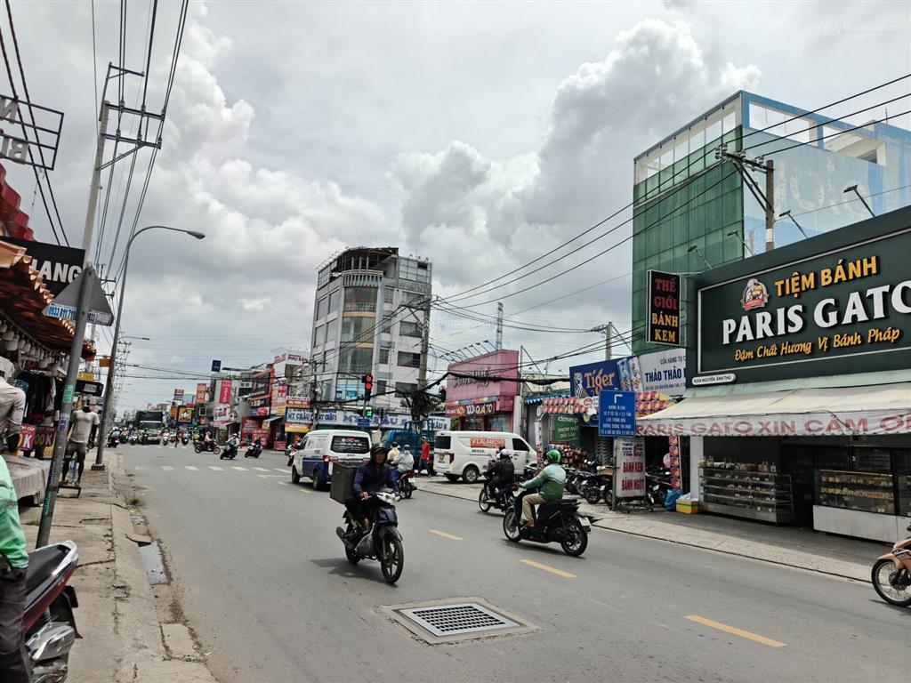 Cho thuê nhà mặt tiền nguyễn ảnh thủ, p.tân chánh hiệp, q12. dt 5mx35m. 1 trệt 1 lửng. giá 30tr/th