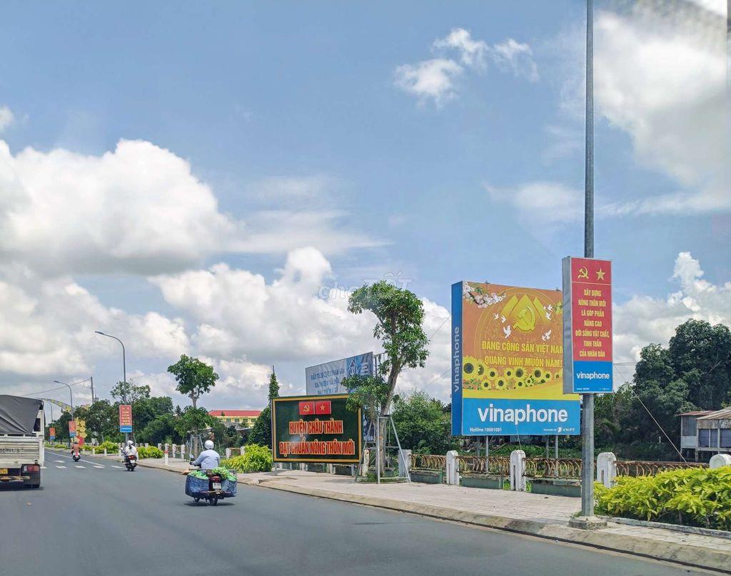 2 nền sát Vingroup cần thơ