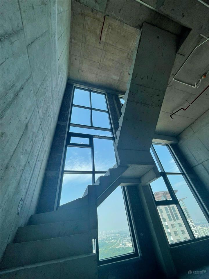 Bán căn duplex siêu hiếm, tổng hai sàn 170m2, giá bán 12,x tỷ bao phí.  0948 014 ***