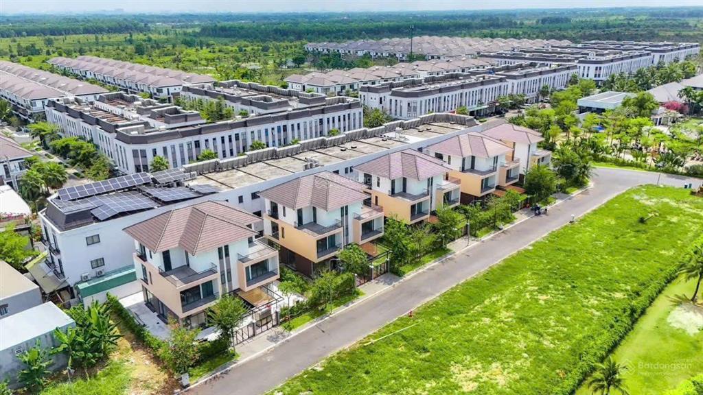 Biệt thự mặt tiền nhựa 30m vị trí kinh doanh đắc địa