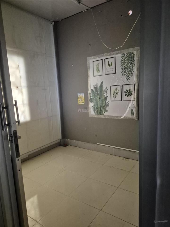 Bán nhà riêng tại cách mạng tháng tám, 3,85 tỷ, 176m2, 2pn, 1wc, hẻm 1m xe máy