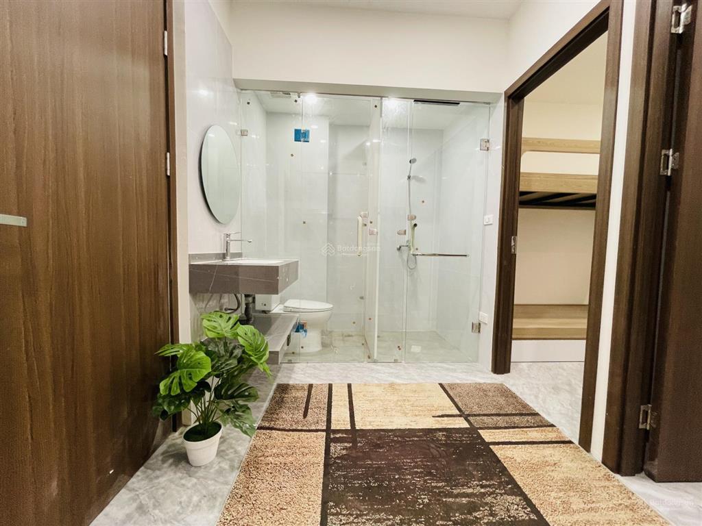 Cho thuê căn 2 pn 1 khách ccmn mới tinh gần kđt văn quán đầy đủ nội thất cao cấp, nhà ô tô đỗ cửa