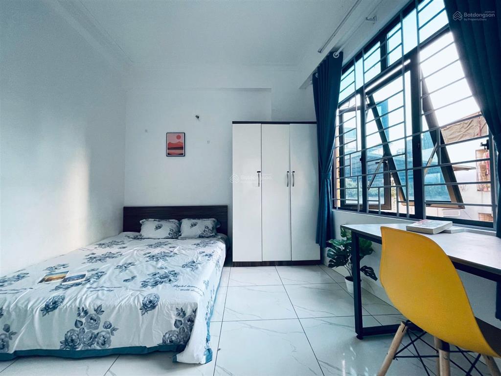Cho thuê phòng thiết kế 1k1n  ban công rộng  phòng cửa sổ to thoáng sáng  150m ra kđt the manor