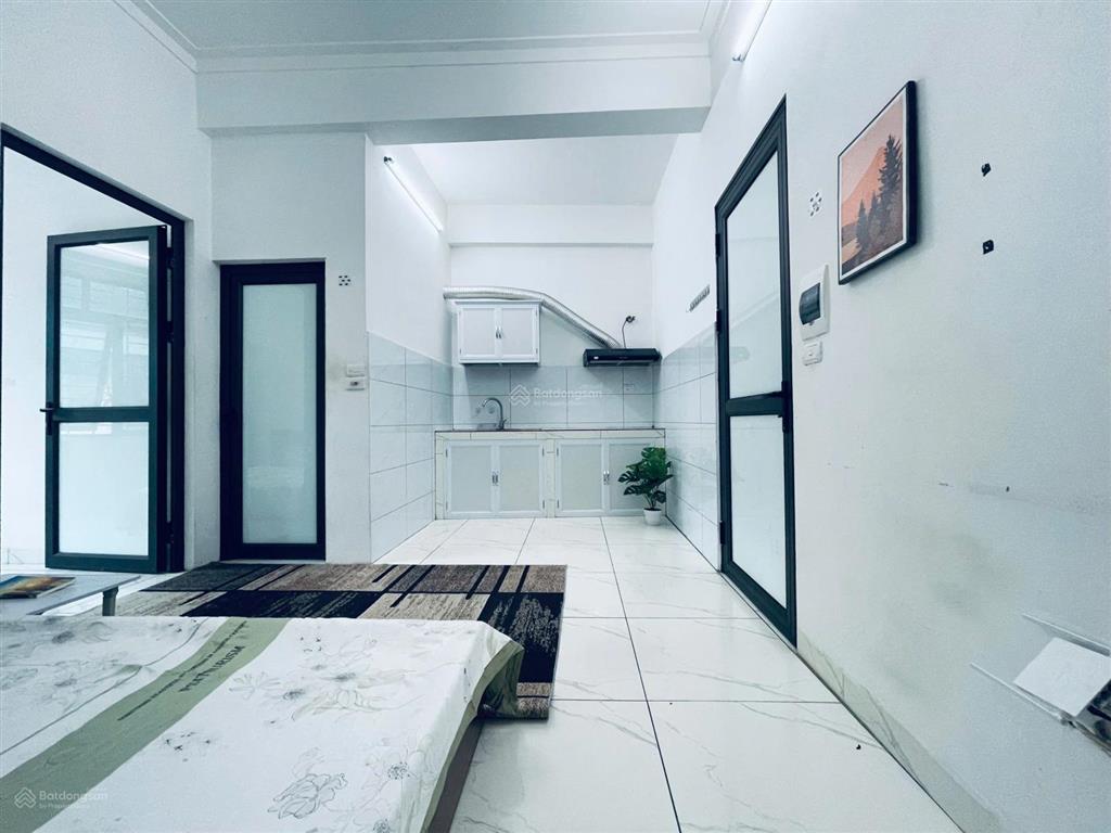 Cho thuê phòng thiết kế 1k1n  ban công rộng  phòng cửa sổ to thoáng sáng  150m ra kđt the manor