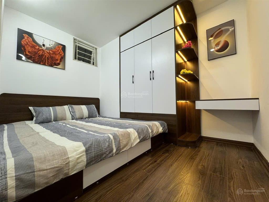 Bán căn hộ nguyễn khánh toàn 50m2, 2pn, full đồ, giá 2,3 tỷ