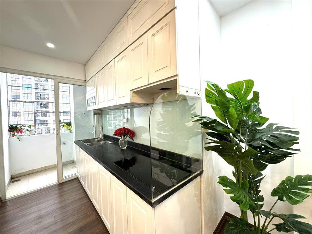 Bán căn hộ nguyễn khánh toàn 50m2, 2pn, full đồ, giá 2,3 tỷ