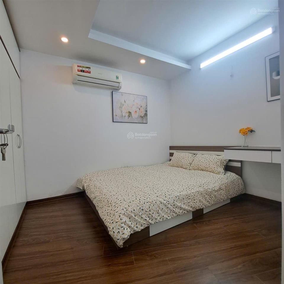 Bán căn hộ ngọc hà  kim mã 52m2, 2pn, full nội thất, ô tô đỗ cửa