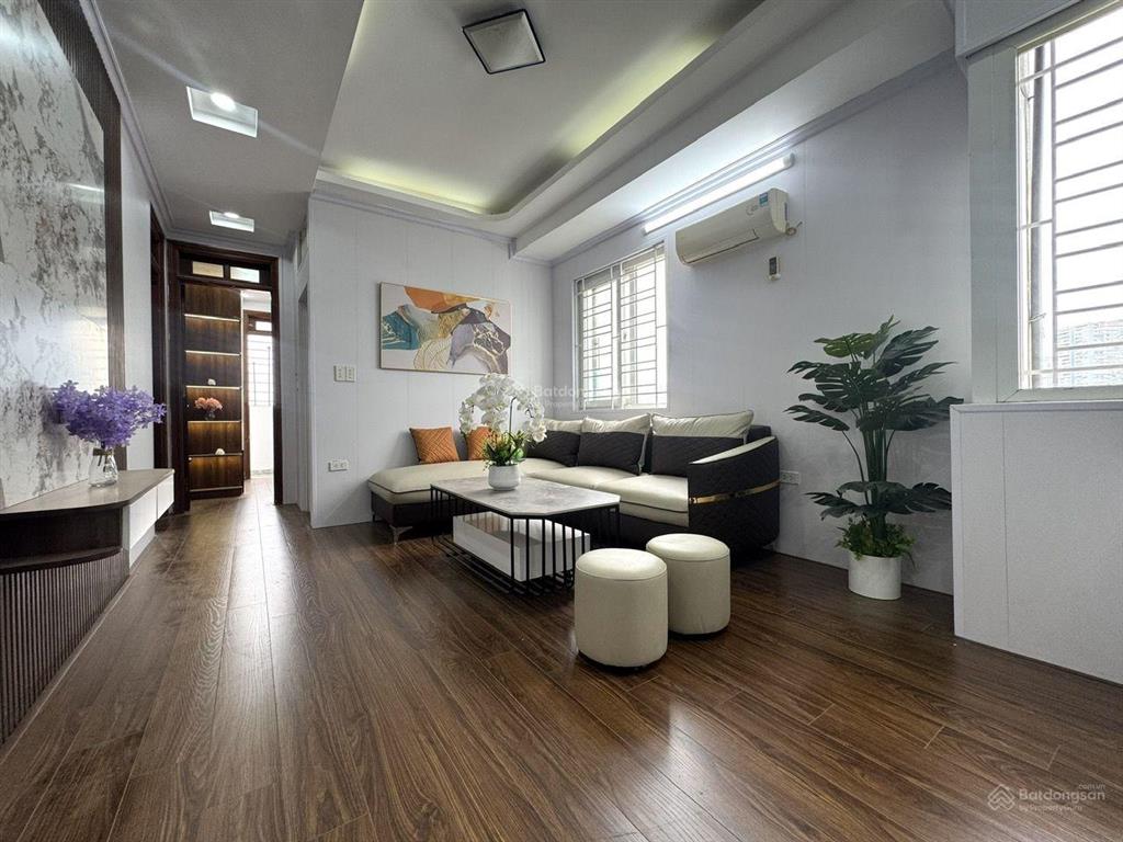 Bán căn hộ quan nhân  hoàng đạo thúy, 55m, 2pn, view hồ điều hòa