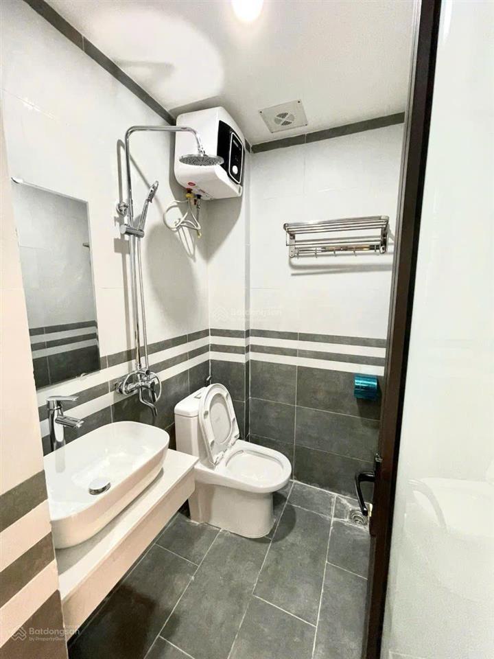 Cho thuê căn hộ lạc long quân, 2pn, full đồ, ở ngay