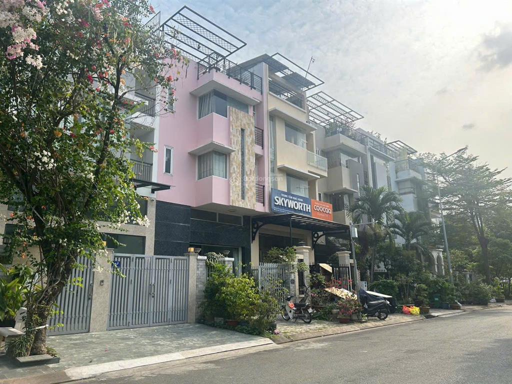 Bán nhà phố đg số 2 tại kdc phú mỹ, dt 126m2 xây 4 lầu, giá 20.5 tỷ, tk hiện đại,  0932 334 ***