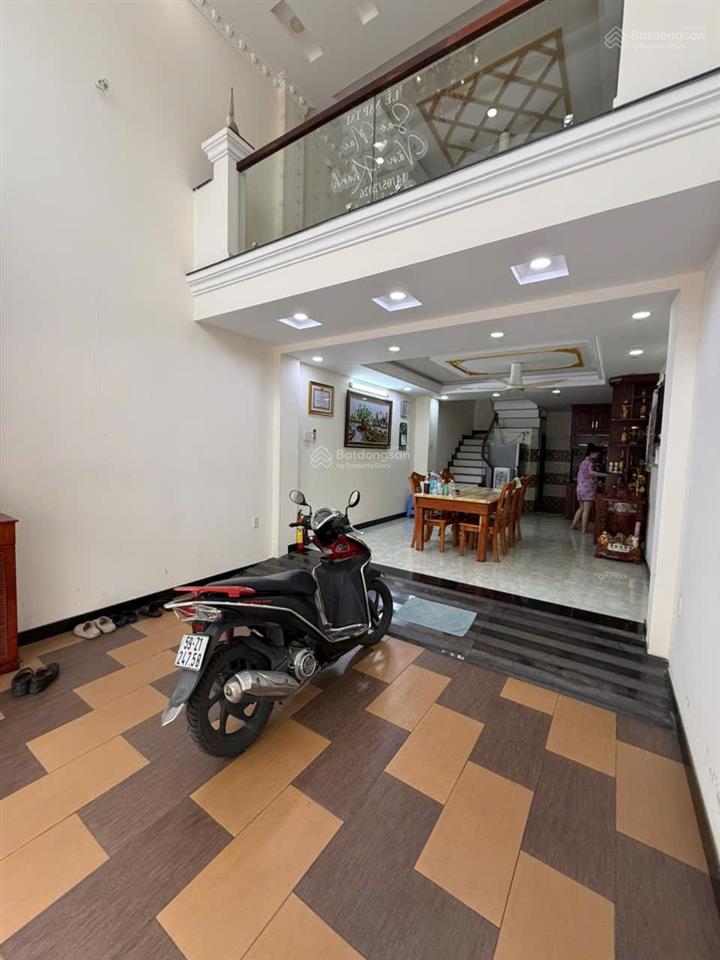 Bán nhà mt hoàng quốc việt, gần svđ quận 7 p. phú thuận, q7, tp. hcm, 10,5 tỷ, 50,4m2  hot!