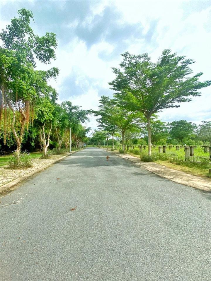 Bán đất nền dự án tại kdc nhơn đức, nhà bè, giá 4ty300tr, 95m2 gần cổng trường đh.  0932 334 ***