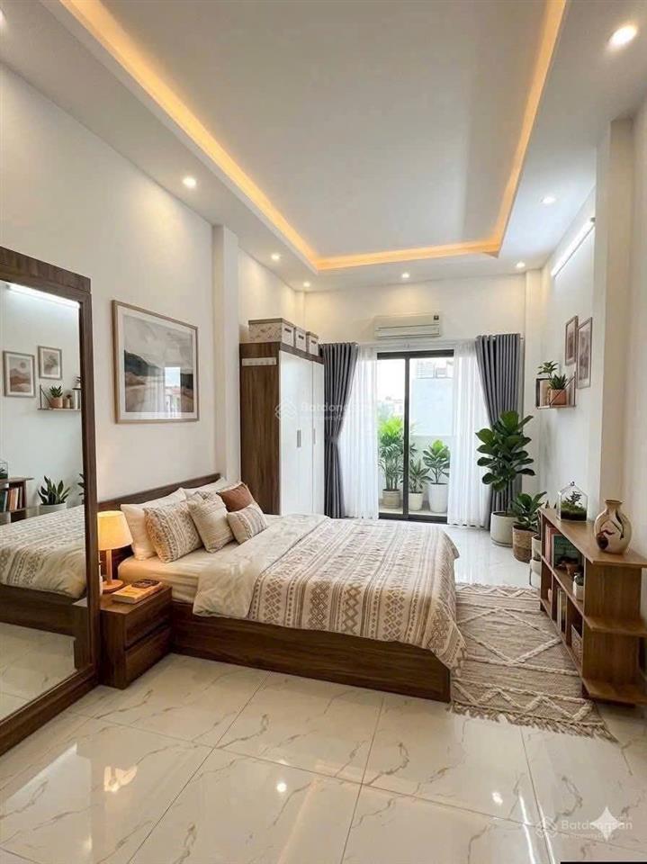 Cho thuê cc 3pn, 2wc, 81m2 giá 11 triệu tại trần phú, mỗ lao, hà đông