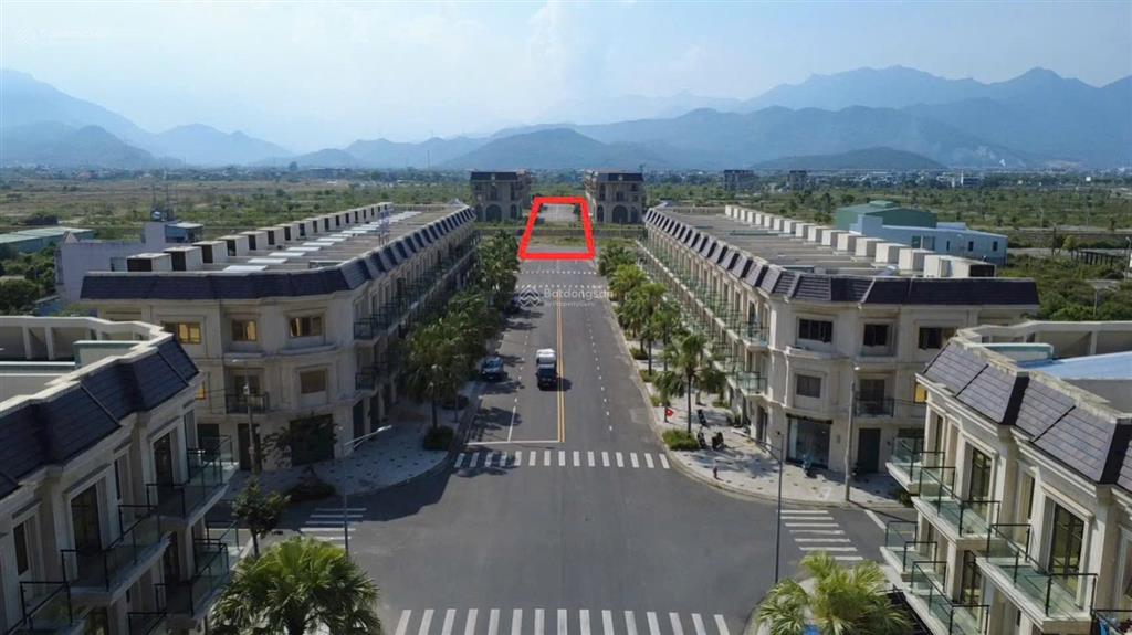 Duy nhất căn shophouse đường 15m đường trung lập 17 giá cạnh tranh hướng đông bắc 125m2