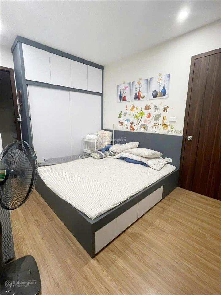 Chính chủ gửi bán căn hộ tòa the vesta, phú lãm, 56m2 tk 2pn, 2vs, sổ đỏ sang tên luôn