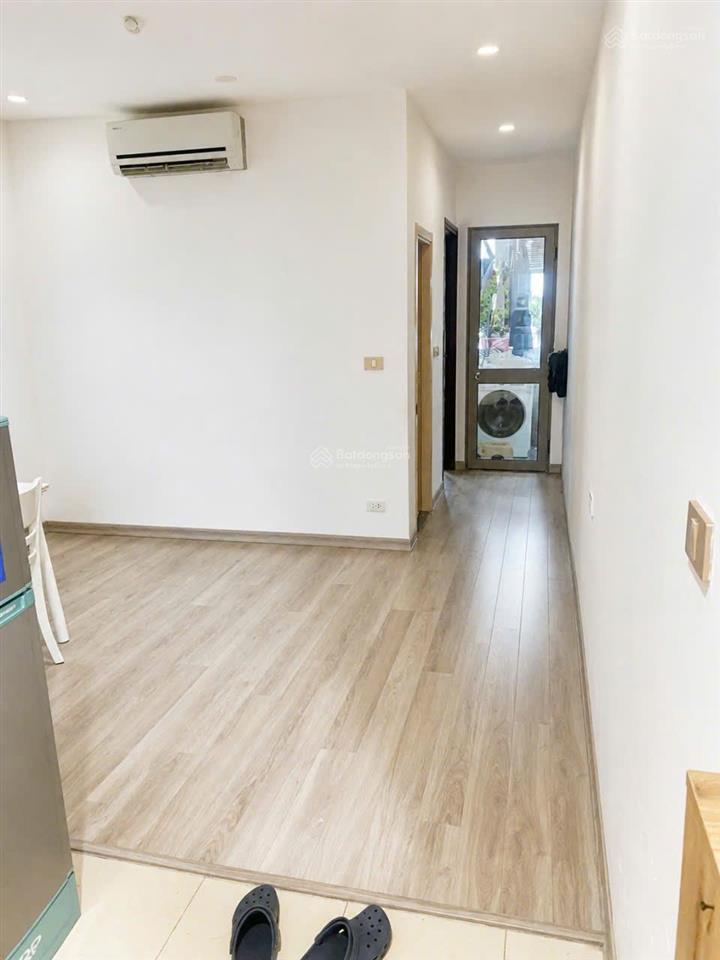 Siêu rẻ. căn góc tòa cc sông nhuệ xa la 52m2 tk 2pn, 1vs, sổ đỏ, giá chỉ 2,6 tỷ.  0378 884 ***