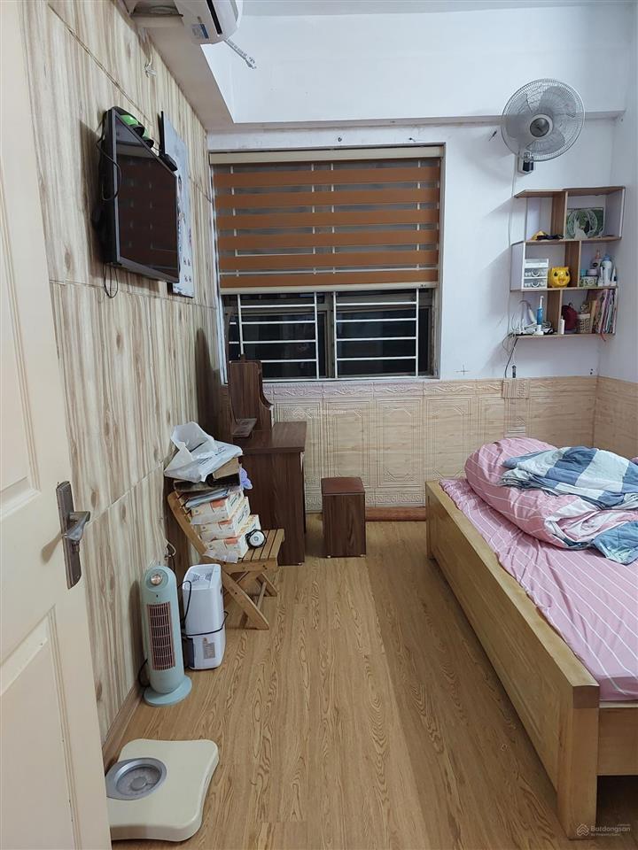 Giảm sâu, siêu rẻ, căn hộ tầng trung tòa ct1 xa la 63m2, 2pn, sổ đỏ, full nt.  0378 8849