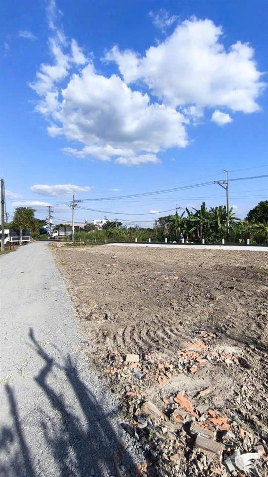 Đất ngộp tân phú trung củ chi bán gấp. sổ sẵn