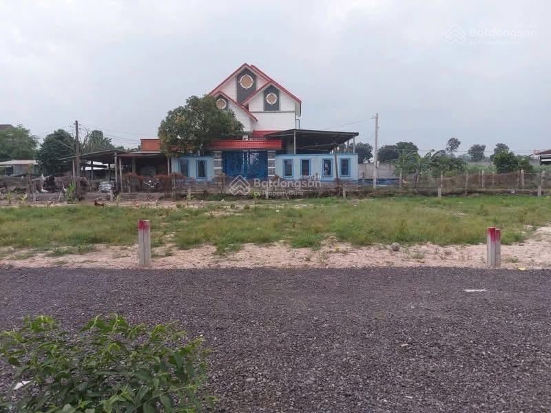 Đất thổ cư xây dựng tự do kế bên kcn tân phú trung củ chi 1tx sổ riêng