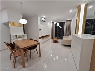Căn 2pn precia giá 5,7 tỷ, tầng trung  có sổ, căn góc rộng view thoáng 0704 589 ***