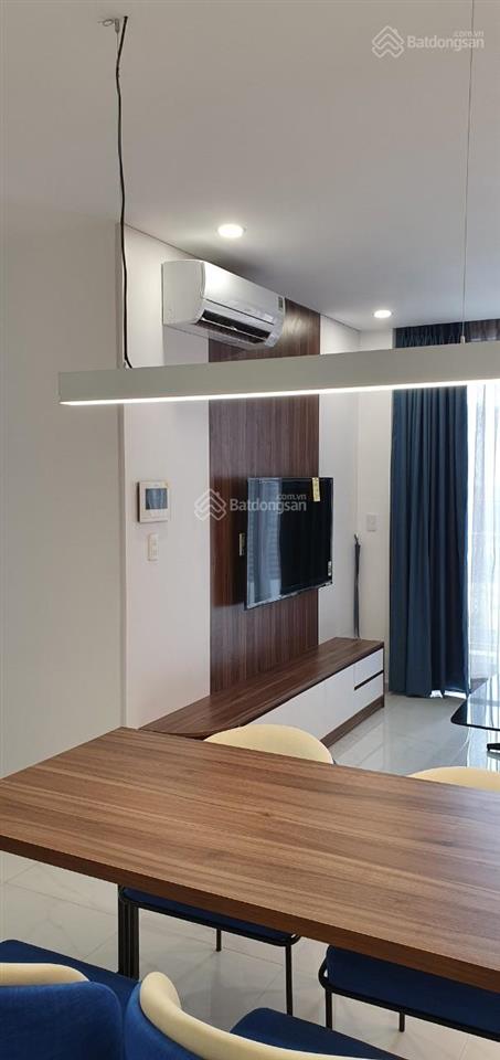 Căn 2pn precia giá 5,7 tỷ, tầng trung  có sổ, căn góc rộng view thoáng 0704 589 ***