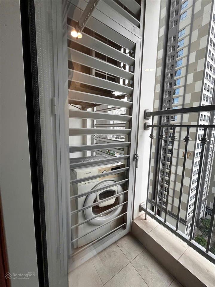Cho thuê vinhomes central park  sống chuẩn thượng lưu trong căn 2pn full nội thất cao cấp